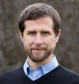Andrew Connor headshot